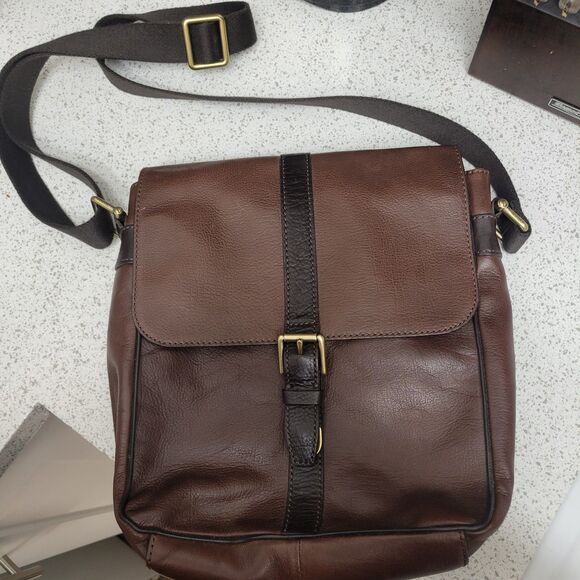 Fossil Other - Fossil Leather Crossbody Satchel Bag
